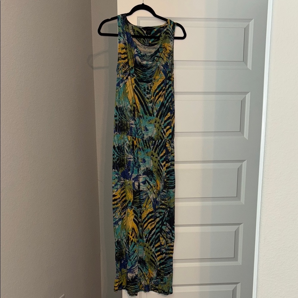 Tropical Print Sleeveless Maxi Dress